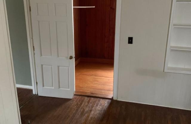 Charming Home on 306 24th Street in Opelika!