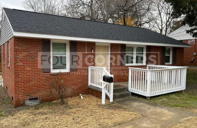Photo of Spacious 3 Bedroom 1.5 Bath House