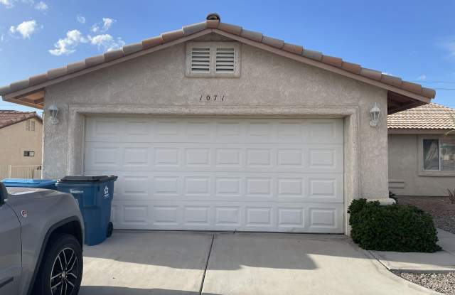 1071 Rolling Hills Dr