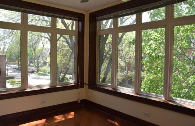 Photo of 5131 South Kimbark Avenue