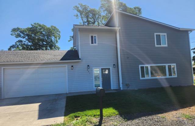 801 N 24th Ave #A