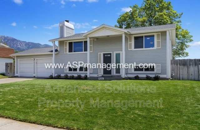 Photo of 1114 E Sleepy Hollow Ln