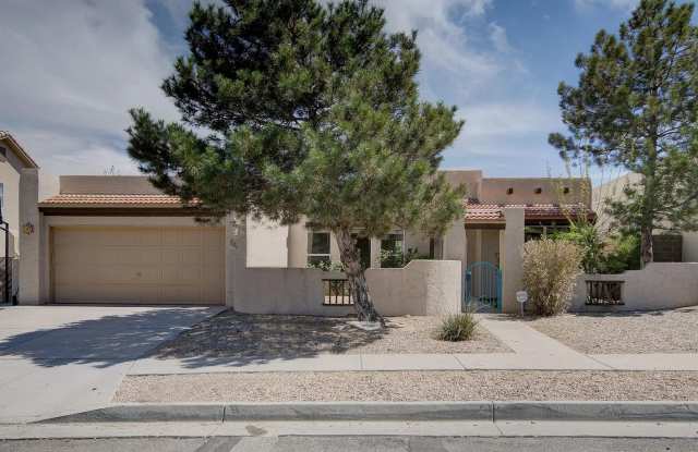 Contemporary 3 Bedroom 2 Bathroom Home Located In NW Albuquerque!