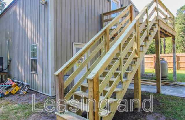 Photo of 3494 River Road