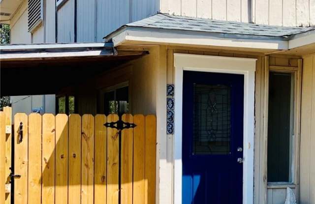 2033 Hidden Lake, Bldg 47 - 1