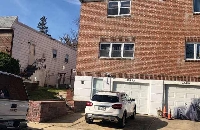 10672 HALSTEAD STREET