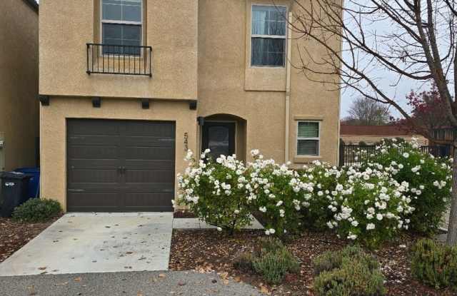 3 bed 2 bath north end of town