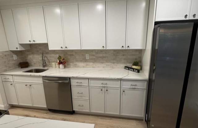 Photo of 169 Amberly Drive unit: B