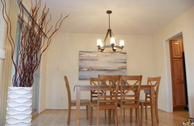 7360 N Via Camello Del Norte --