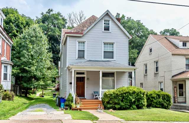 Photo of *** Bellevue * Lovely  Large 3 Bedroom House * Pet Friendly * Renovated  Spacious * Granite  Stainless Appliances * Available Now ***