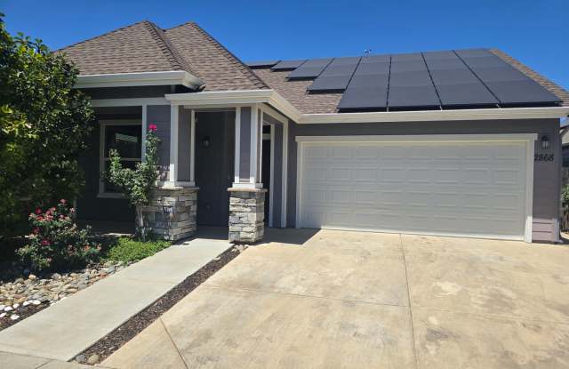 Beautiful 4 bedroom 2 bath custom home
