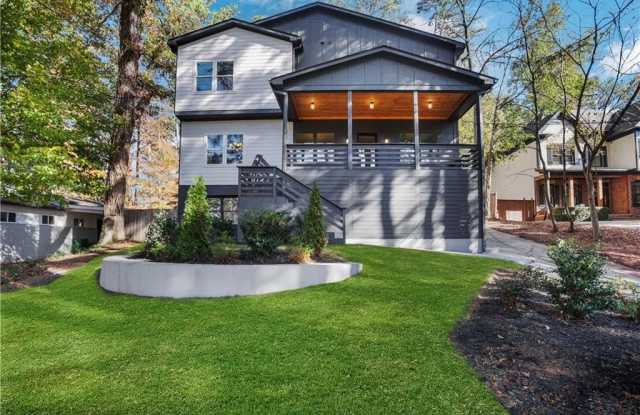 Photo of 2497 Wawona Drive NE