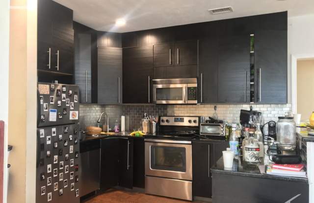 Photo of Huge, updated, sunny 5 bed in Coolidge Corner for 9/1!