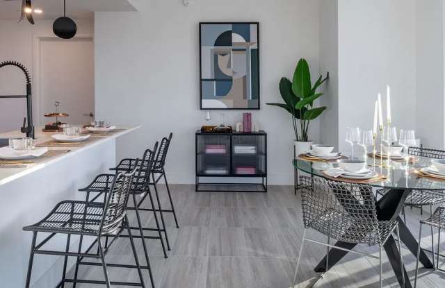 1010 Northeast 2nd Avenue