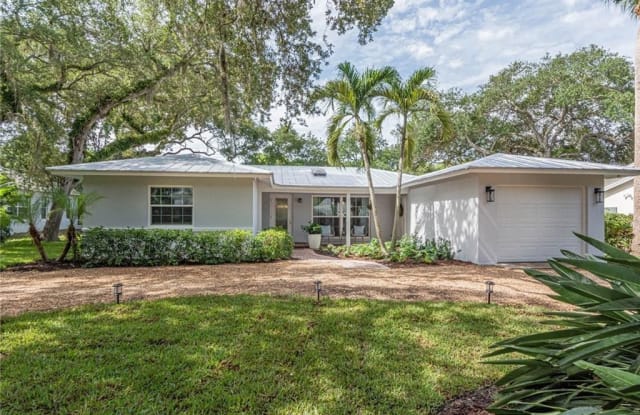 326 Date Palm Road - 326 Date Palm Road, Vero Beach, FL 32963