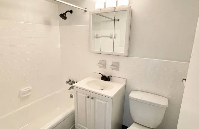 Photo of Madison House Apts