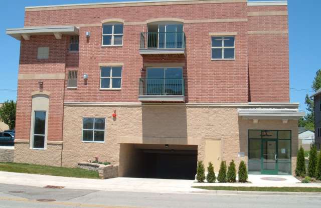 920 Marquette Ave