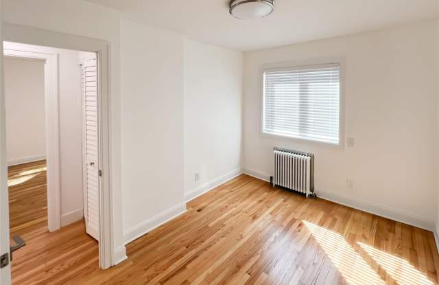 246-17 Union Turnpike unit: A