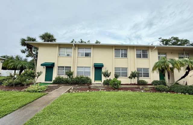 Photo of Beautiful townhome in Summer Lake Sarasota