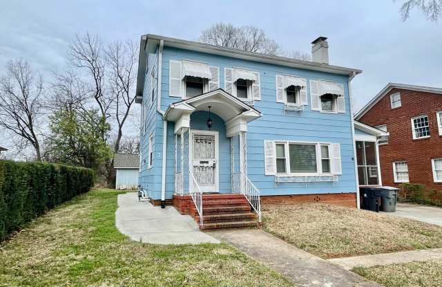 Welcome to this charming 4-bedroom, 2-bathroom home located in the vibrant city of Charlotte, NC