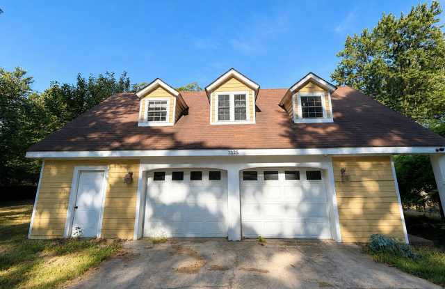 Studio Living in Jonesboro