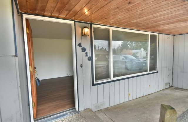 3Bd/2Ba Everett House