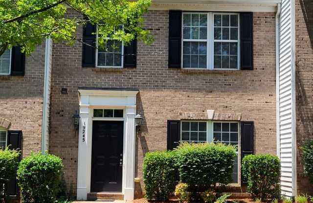3 bedroom townhome in Cornelius