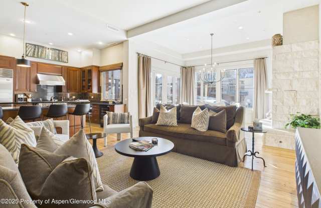 501 Rio Grande Place unit: 204