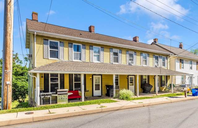 1404 PLEASANT VALLEY Road unit: 2