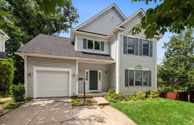 3 Bed 2 Full Bath 2 Half Bath - Silver Spring Colonial - Military clause supported