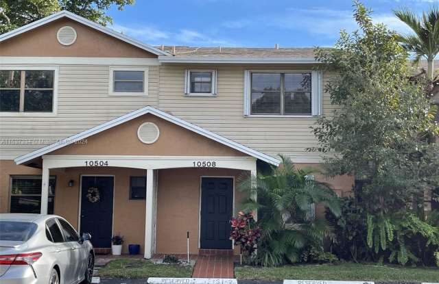 10508 NW 6th St - 10508 Northwest 6th Street, Pembroke Pines, FL 33026