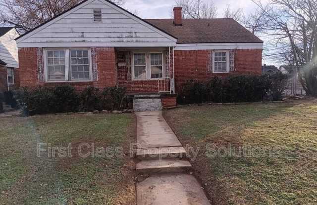 Photo of 2200 Hardin Dr