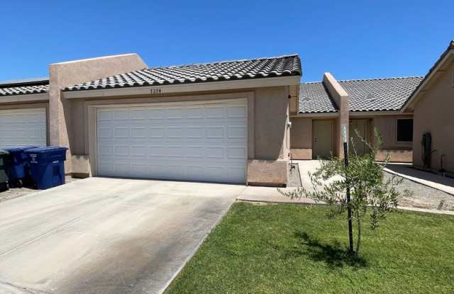 3 Bedroom Townhome in Desert Sky!
