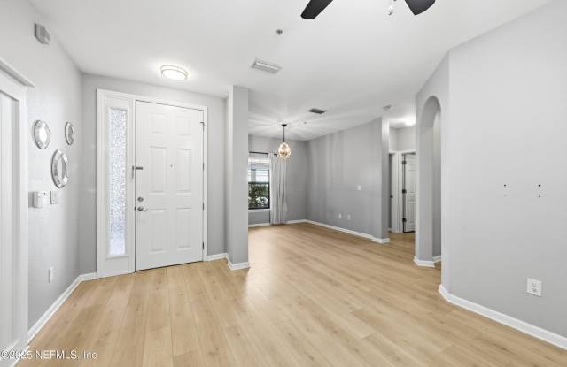 415 LA TRAVESIA FLORA unit: 102