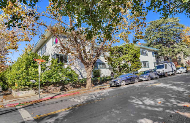 Beautiful quiet one bedroom one bath with great closet space-