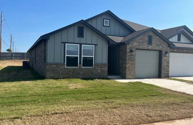 Photo of BRAND NEW DUPLEX!