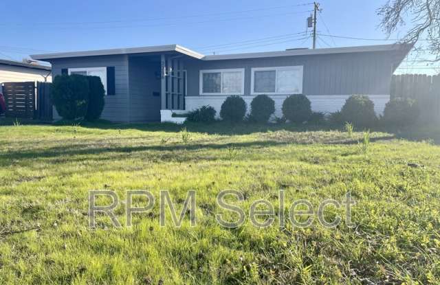 2256 El Camino Ave