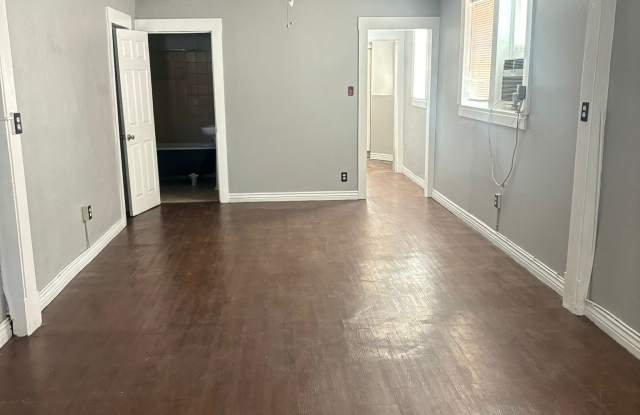 1126 East San Antonio Avenue #2