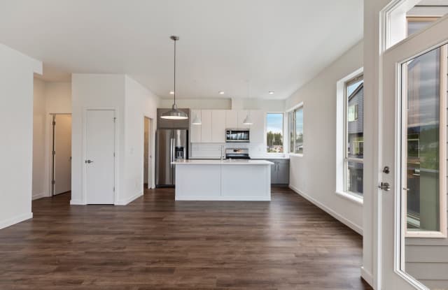 Photo of 32742 Hemlock Ave SE