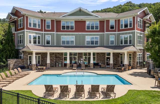 The Retreat at Hunt Hill