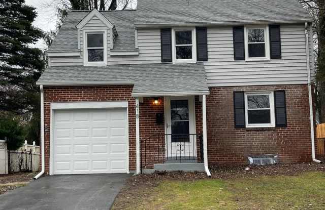 Photo of Brandywine Hundred - McDaniel Crest