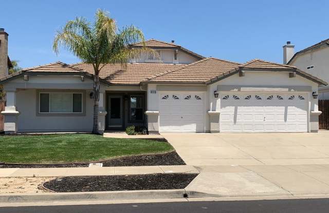 313 Stratford Pl