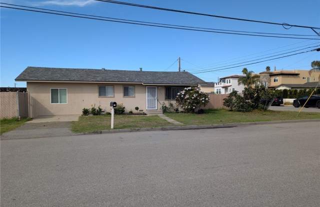 379 N 3rd