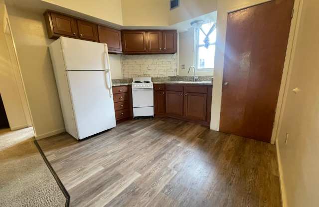 Photo of Fantastic 2BR on Bates Street! Fantastic Oakland Location!! Call Today!
