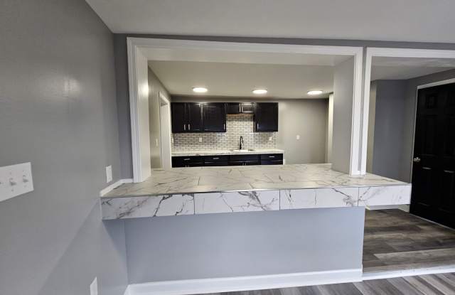 Photo of Newly updated 4 bed 2 bath house in the Southside !