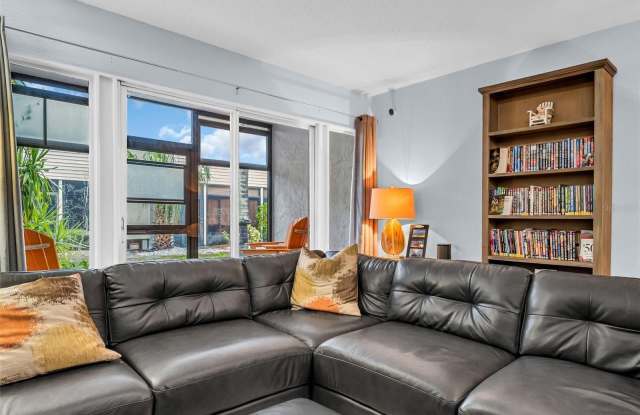 423 WINDRUSH BAY DRIVE