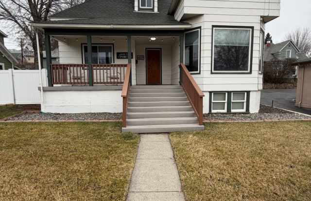 5 bedroom house next to park