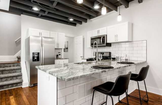 Photo of 1013 E. Rich Street