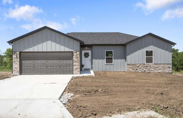 Photo of 665 E Vivian Street