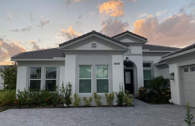 4685 Estates Circle